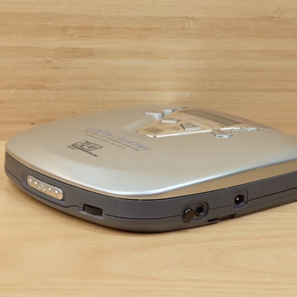 Kenwood DPC‑MP727 Portable CD Player MP3/WMA / Tested & Working - Picture 6 of 9
